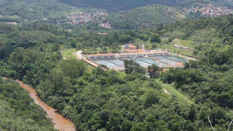 Barragens aumentam incerteza sobre segurança de reserva natural de água na Grande BH